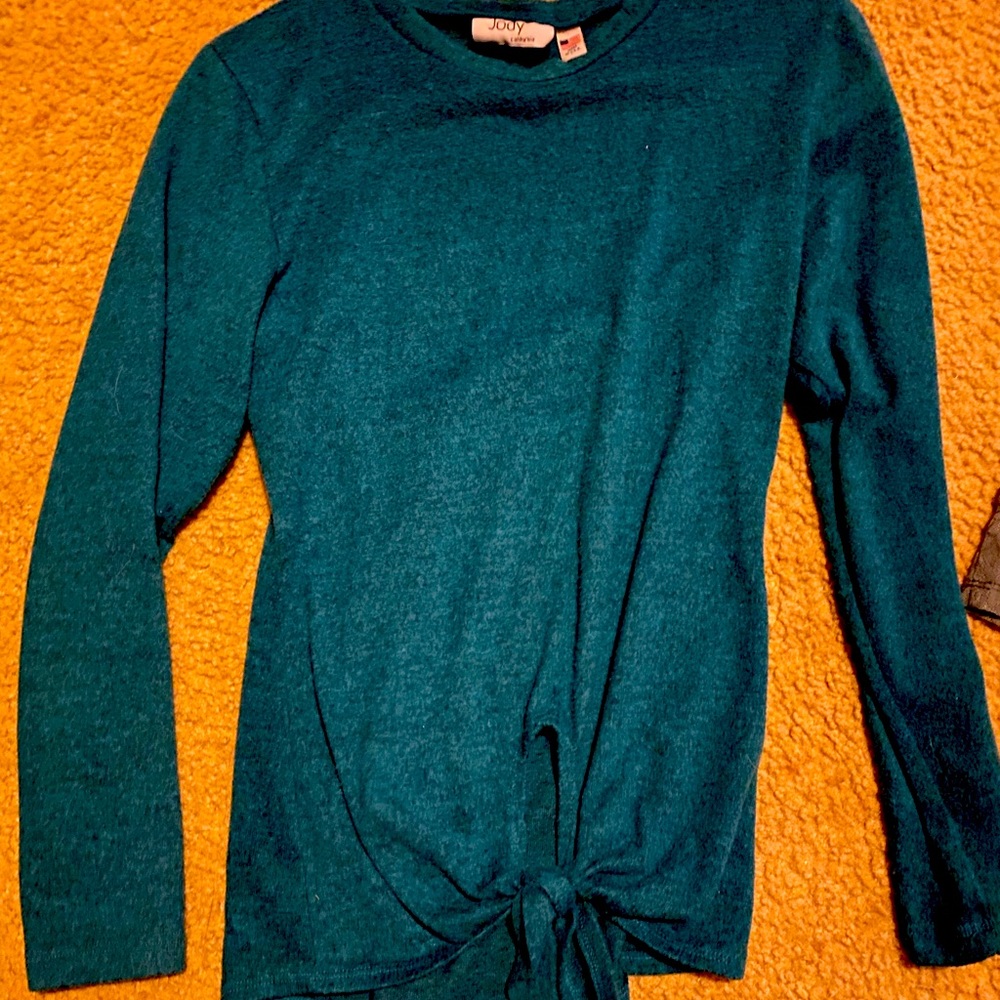 Sweater/shirt